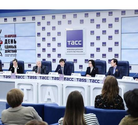 В Минпросвещения России продолжается работа по сохранению исторической правды