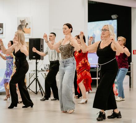 Первый день Summer Festival Puro Tango 2025 в нашем историческом парке получился по-настоящему зажигательным.